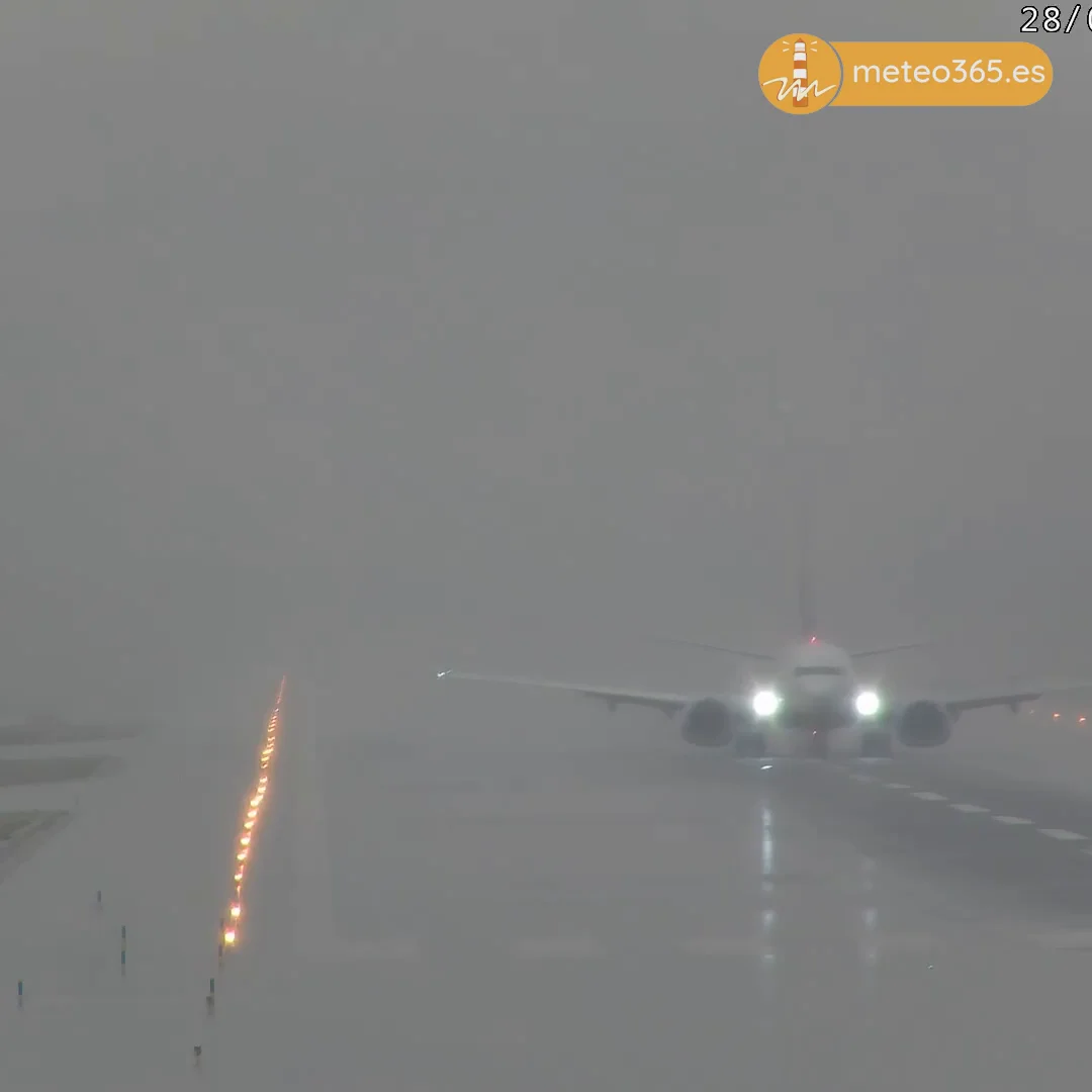 Rain and poor visibility at Málaga Airport