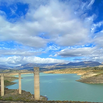 Axarquia - Stausee La Viñuela mit historischem Tiefststand