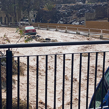 Regen bringt Überschwemmungen für Telde