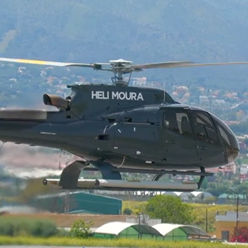 El Jet Set viaja en un helicóptero privado