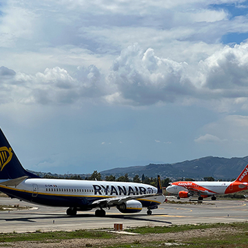 Airports - Further increase in passenger numbers in May