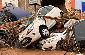 Al menos 158 muertos y sigue la búsqueda de desaparecidos por las inundaciones