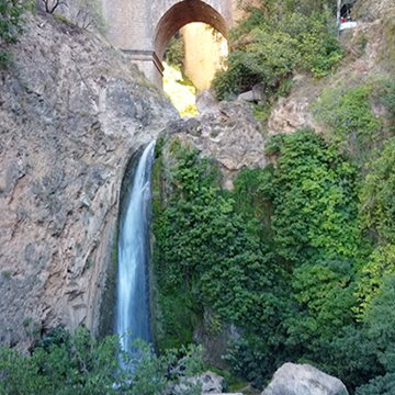 Nuestro dron en acción - las cascadas de Ronda