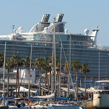 Will the big cruise ships return in March?