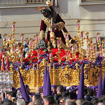 Palm Sunday begins unpleasantly